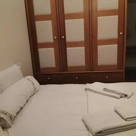 Iv Double Bed Avenida Da Republica *