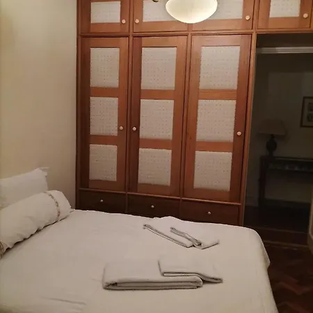 Iv Double Bed Avenida Da Republica Pensjonat *